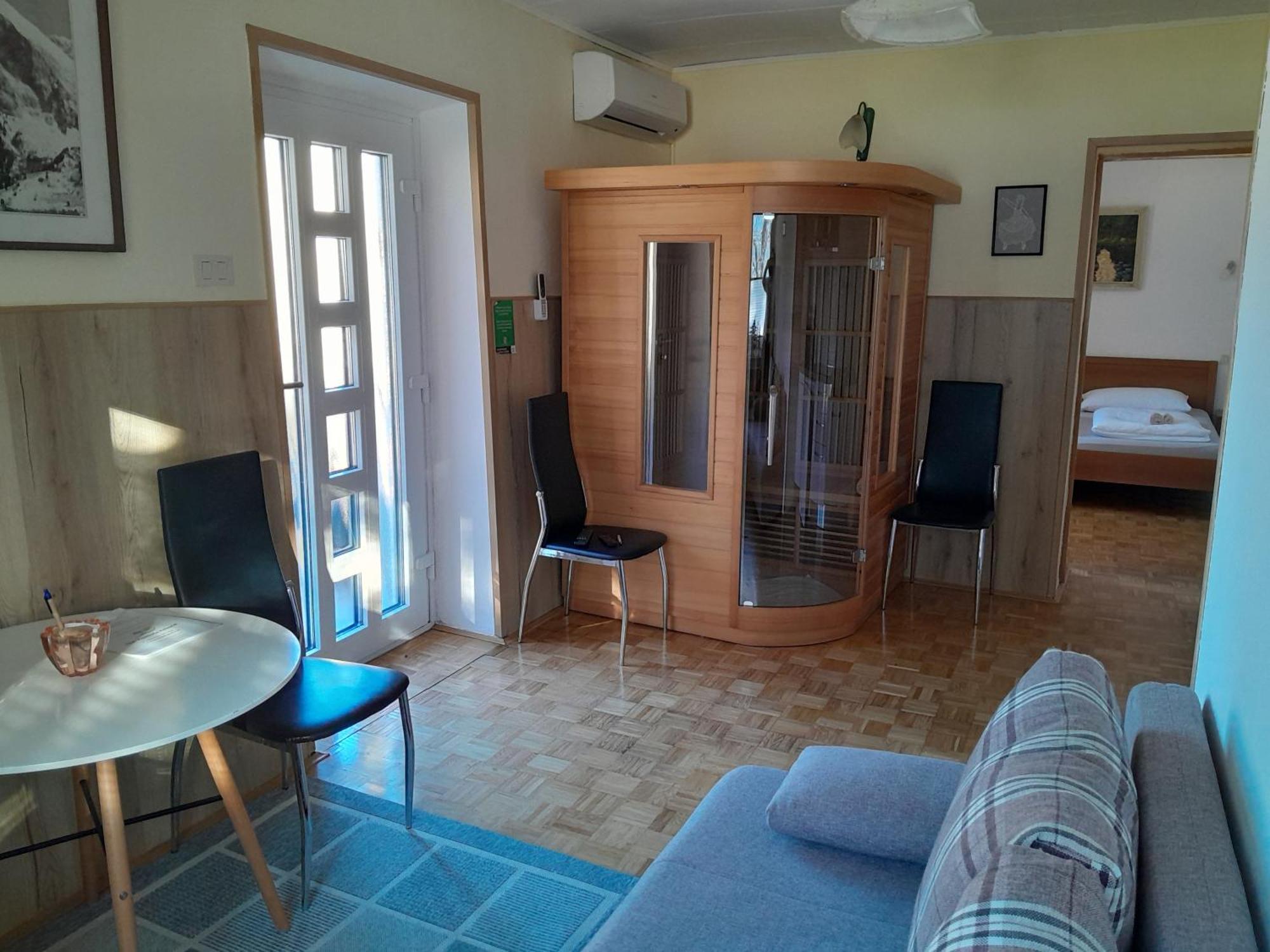 Chalet And Apartment Zonir With Sauna Kobarid Eksteriør bilde